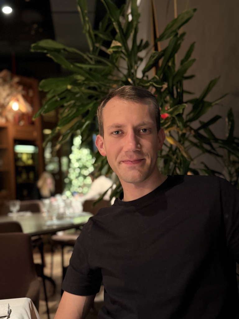 Headshot of Mikhail Roshchin — Senior SDET